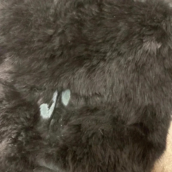 Manitobah fur boots - Picture 4 of 7